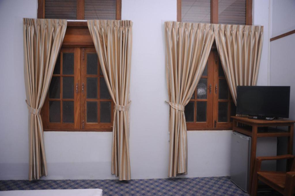 Yangon Urban Hotel Екстериор снимка